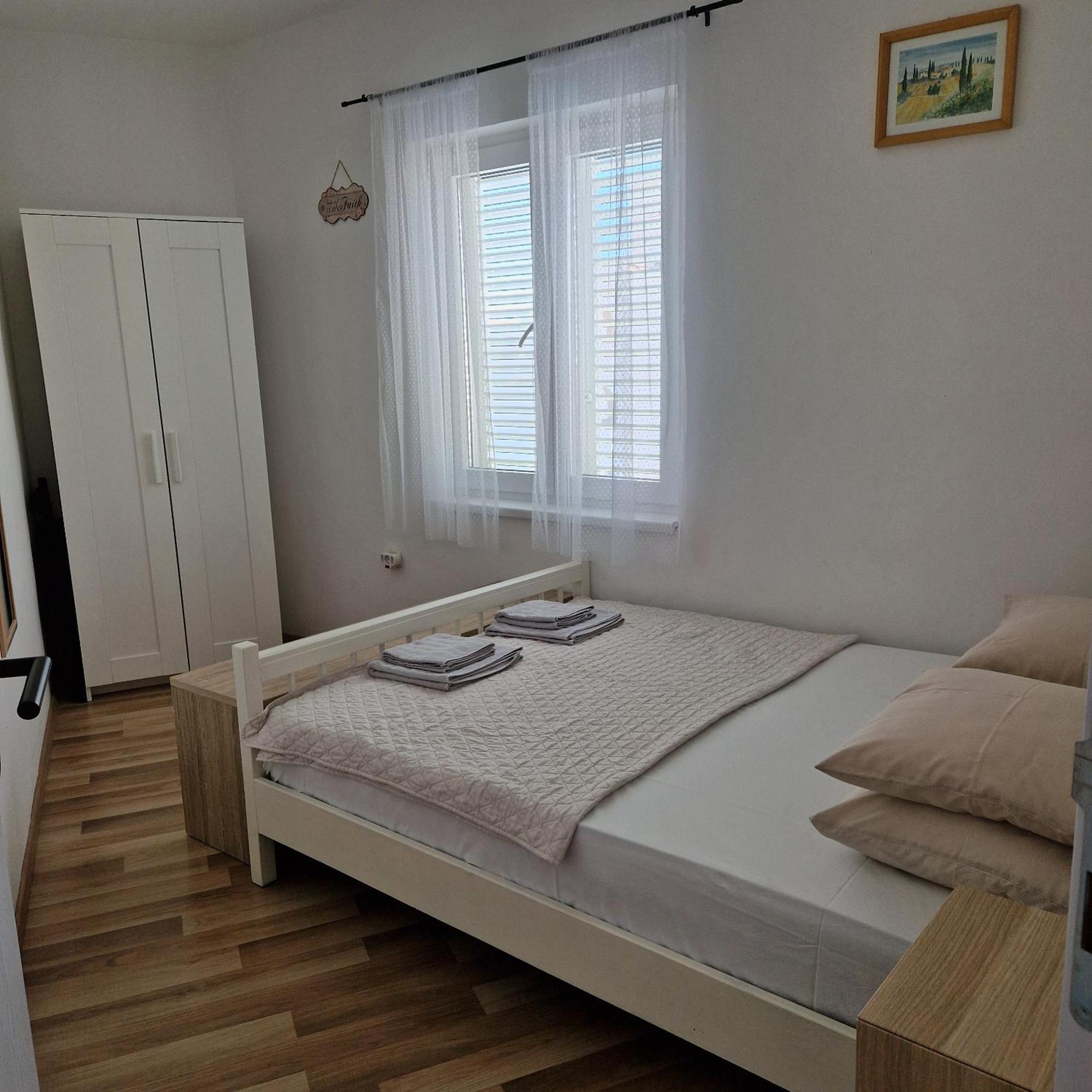Apartman Iva Novalja Extérieur photo